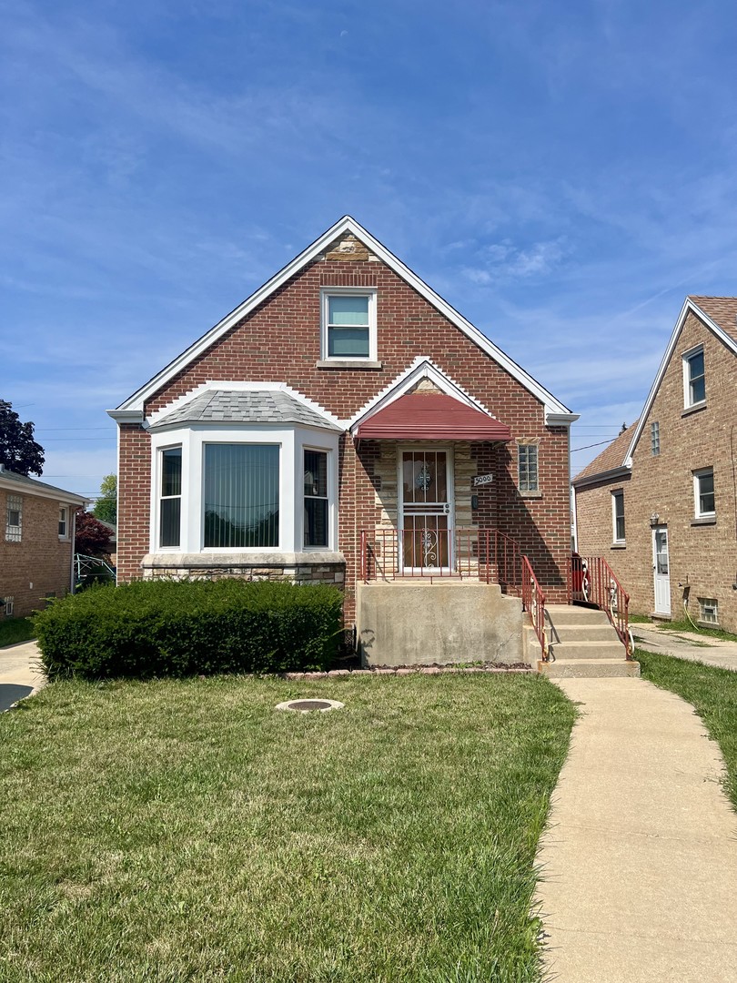 Estate Sale- BRING YOUR IDEAS! 4 bed, 1.5 bath home that has GREAT Potential after doing some TLC! Good sized living room that leads you into your eat in kitchen. Two bedrooms on the first floor and two bedrooms on the second floor that both can fit a king size bed. Unfinished basement that needs some work as well. Home being sold "AS IS".