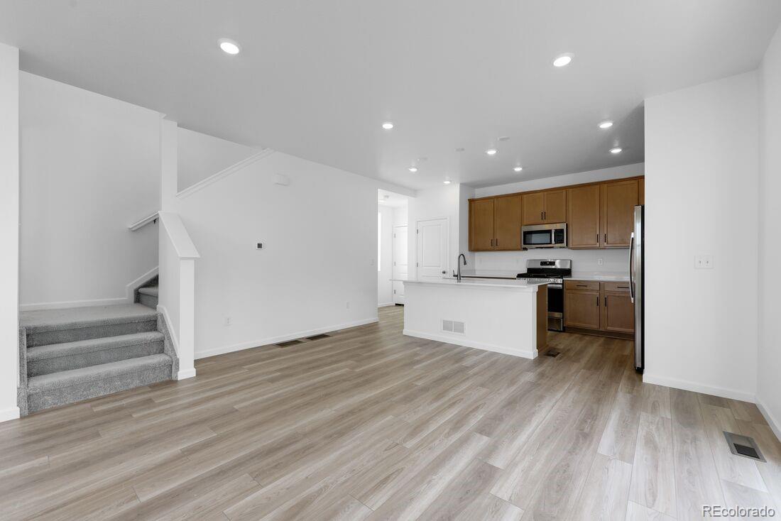 1177 Prospect Aly