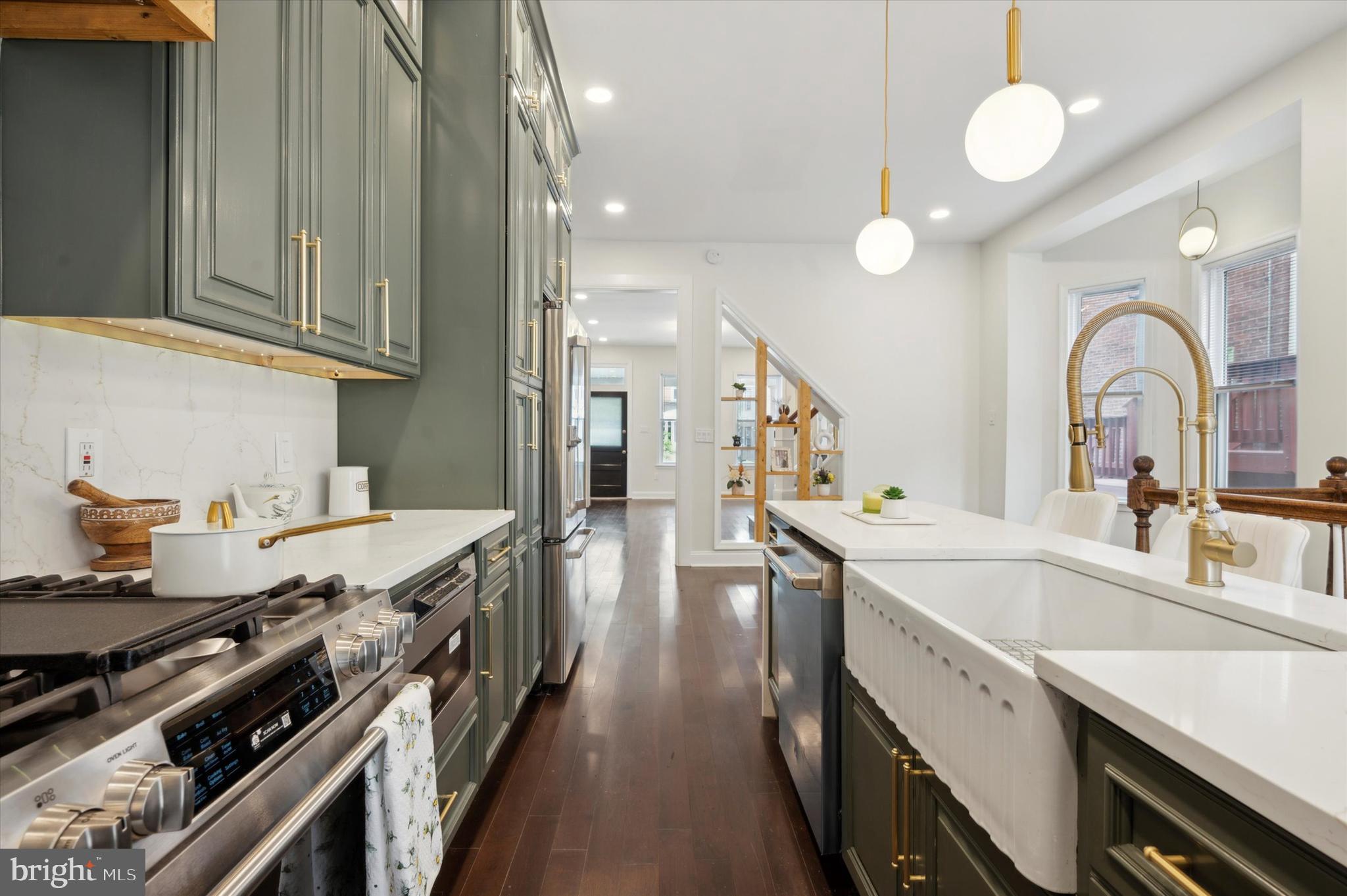 4911 Warrington Avenue