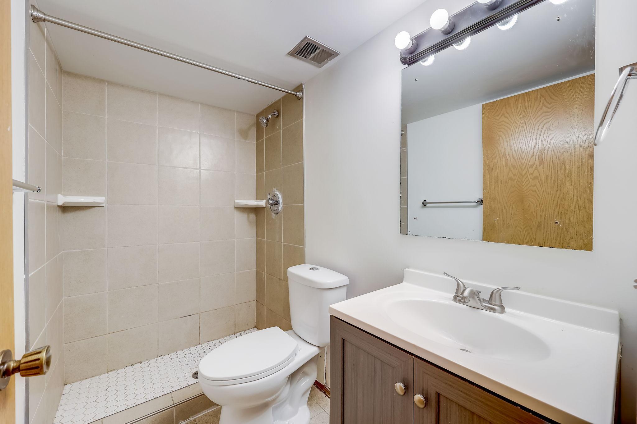 3967 Granada Avenue N