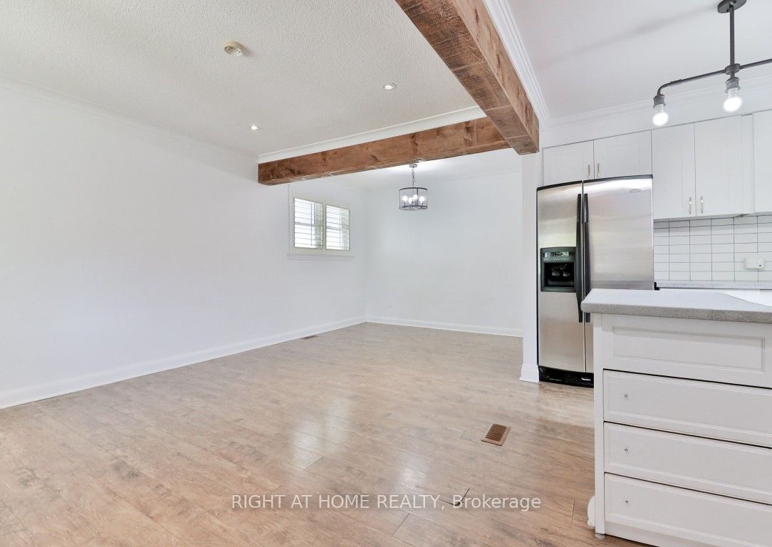 43 Bertram St
