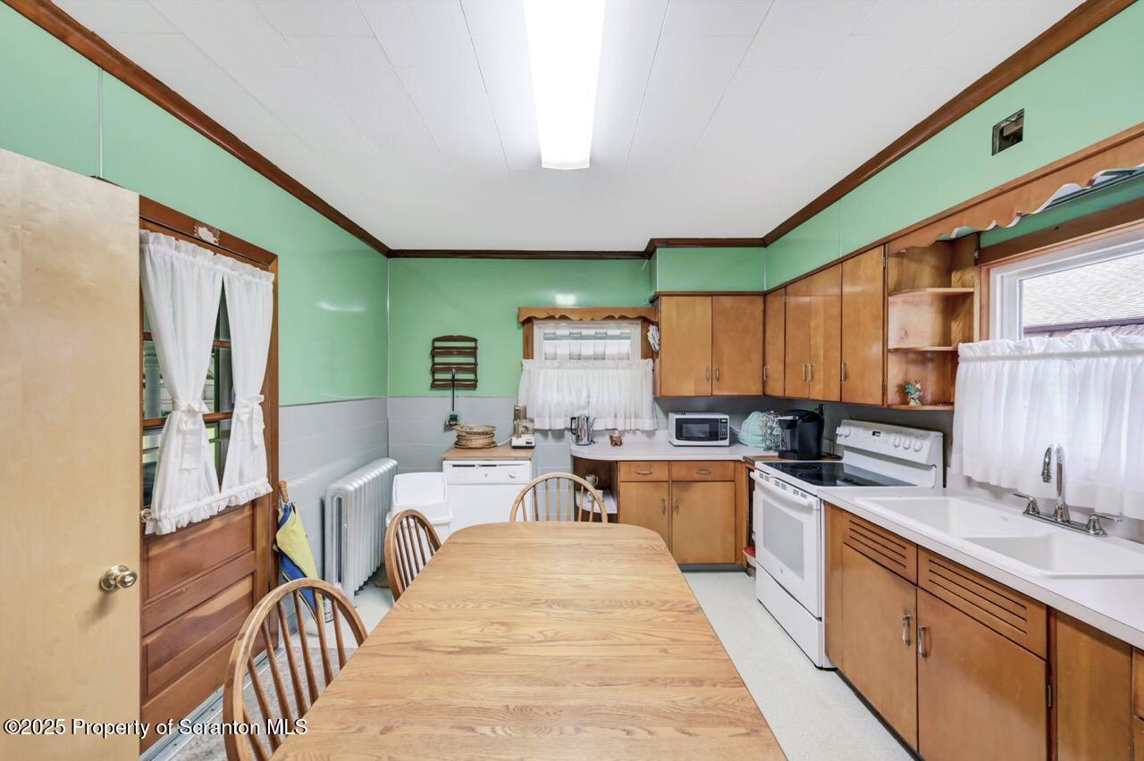 229 Laurel Street L 49