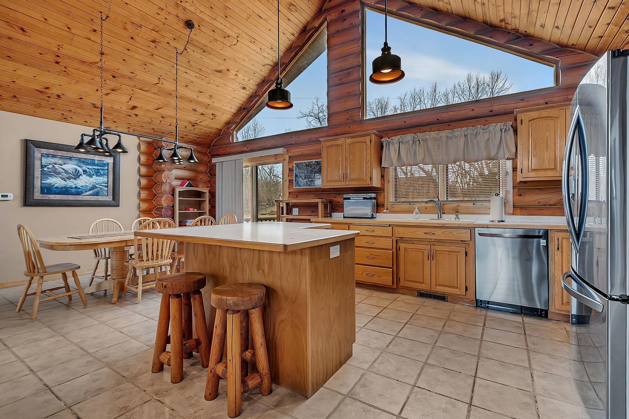 20368 Edgehill Circle