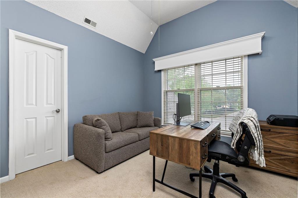 9407 W 124th Terrace