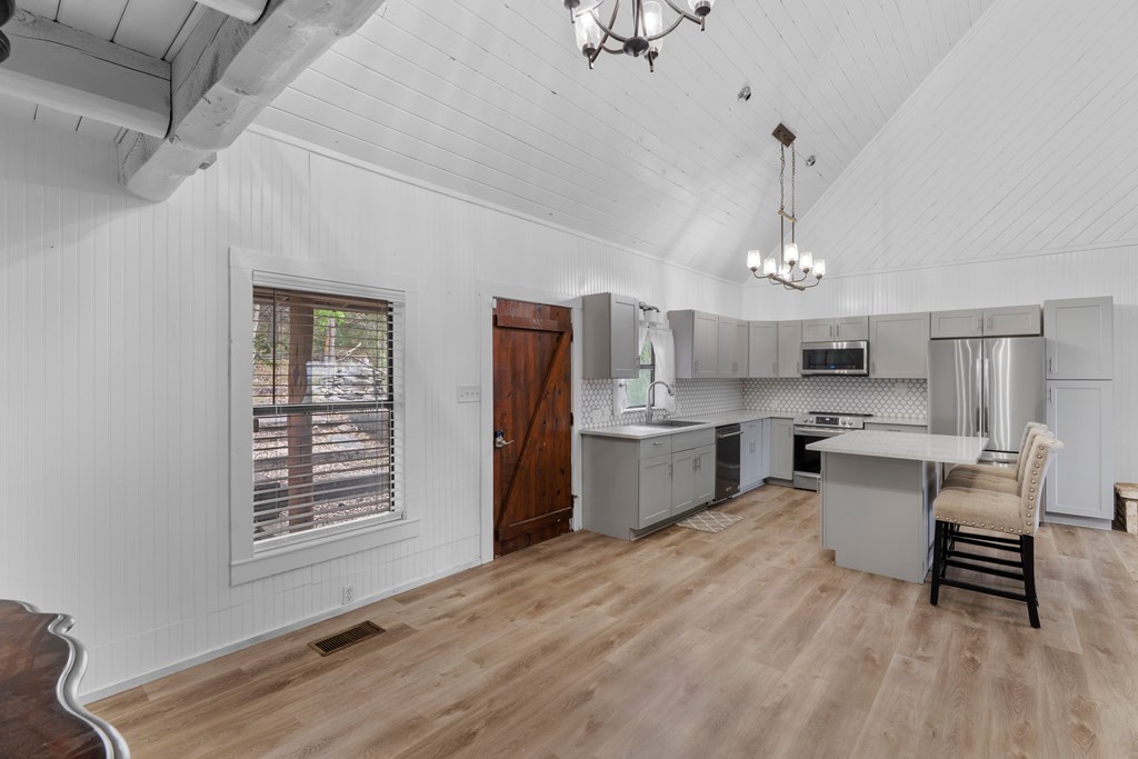 1341 Ranchero Rd
