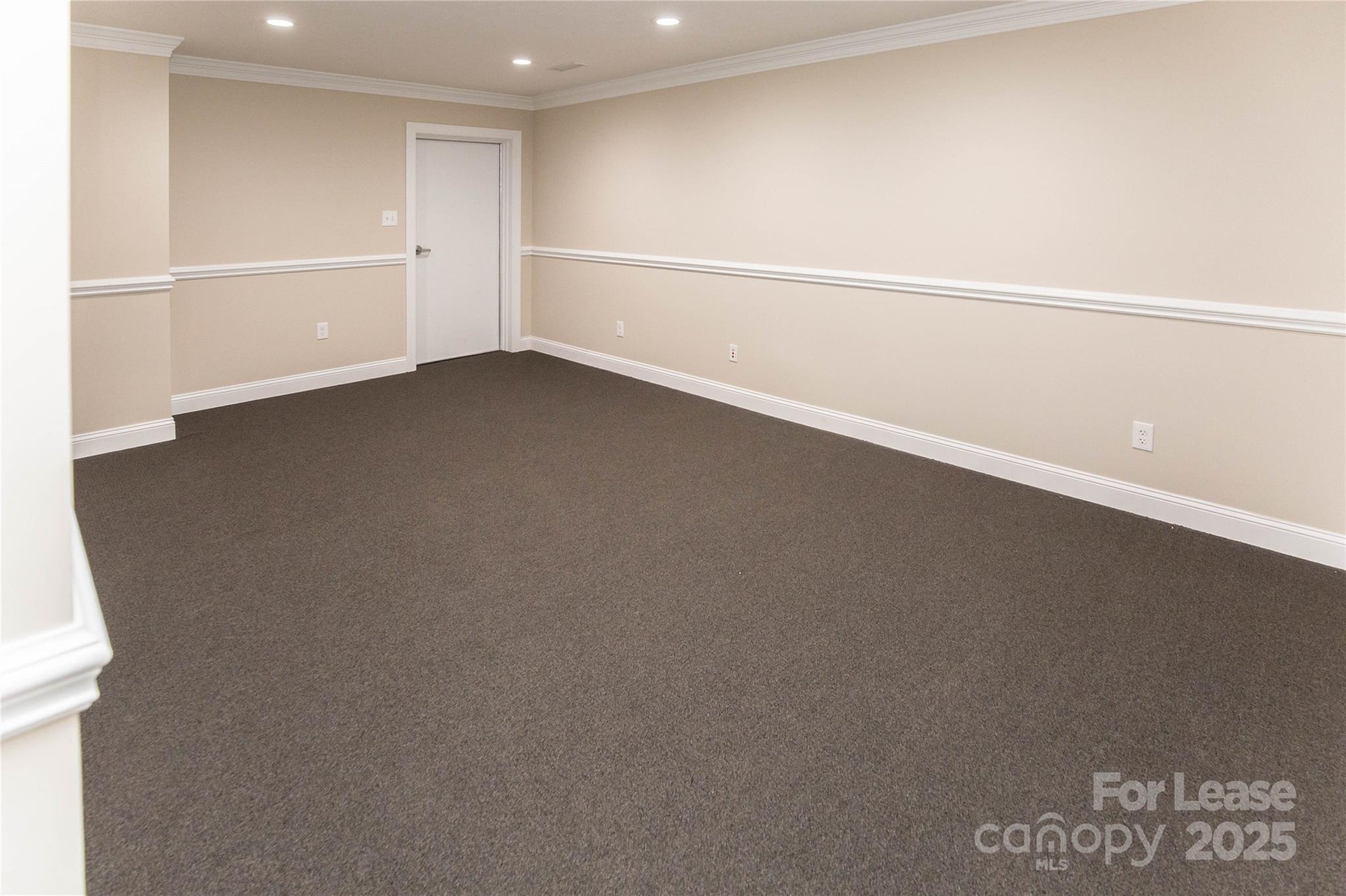 214 Main Avenue Drive