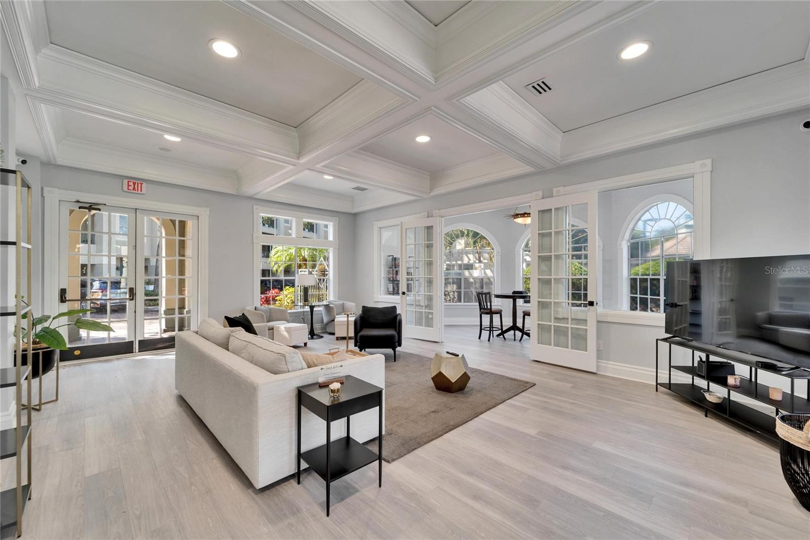 615 Tropical Breeze Way
