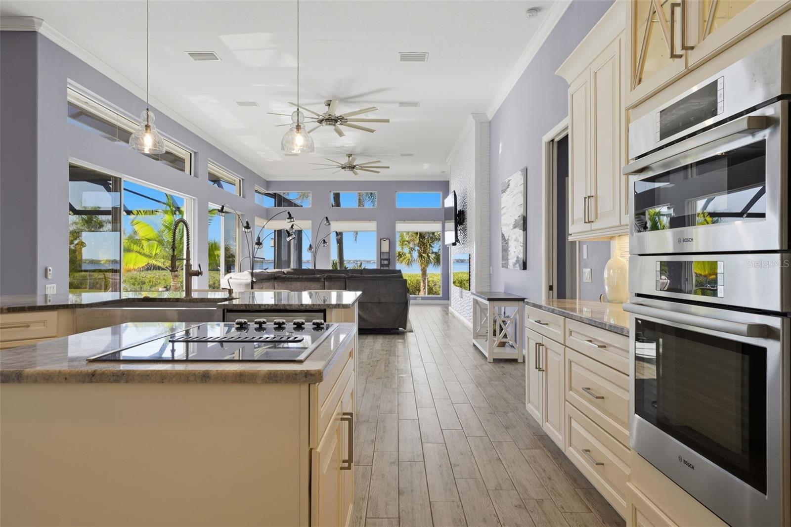 3121 Rivershore Lane