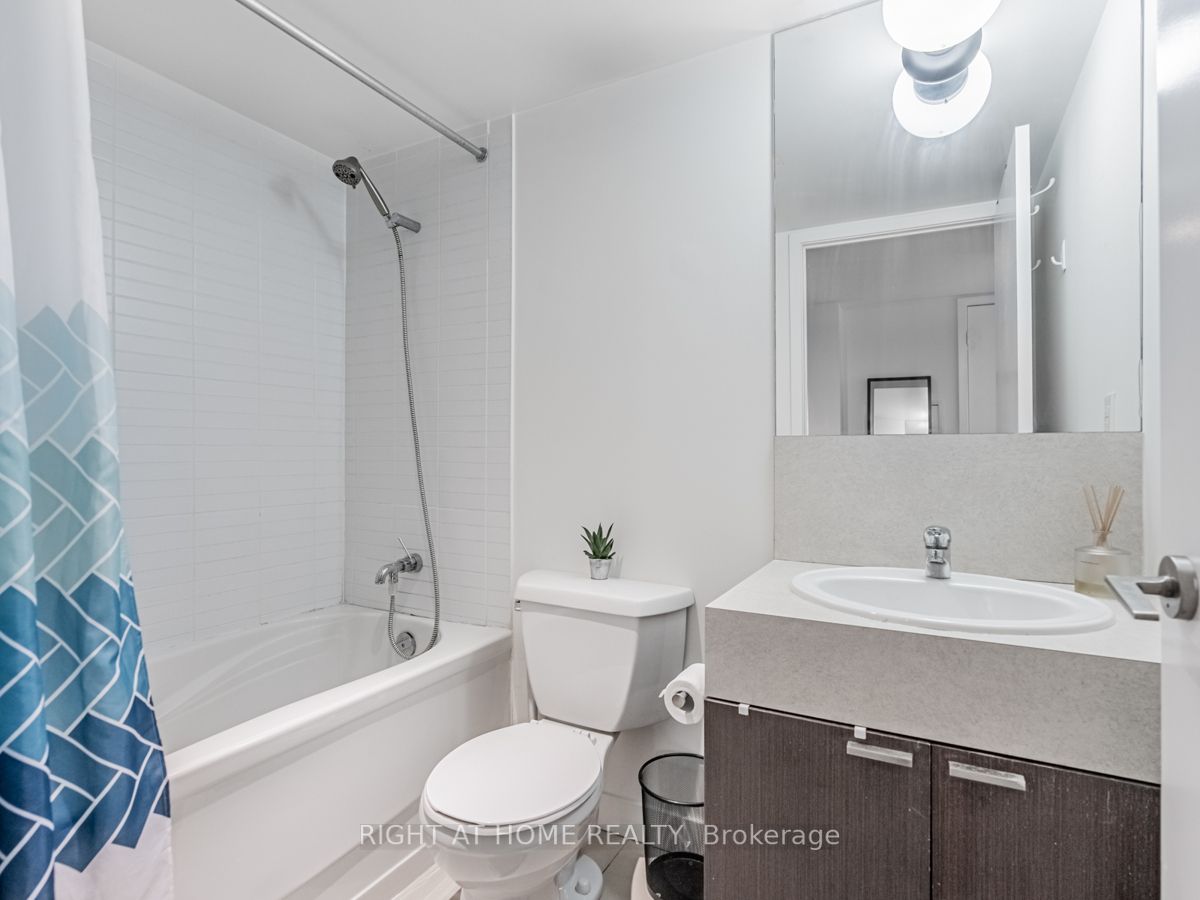 110 E Charles St 1508