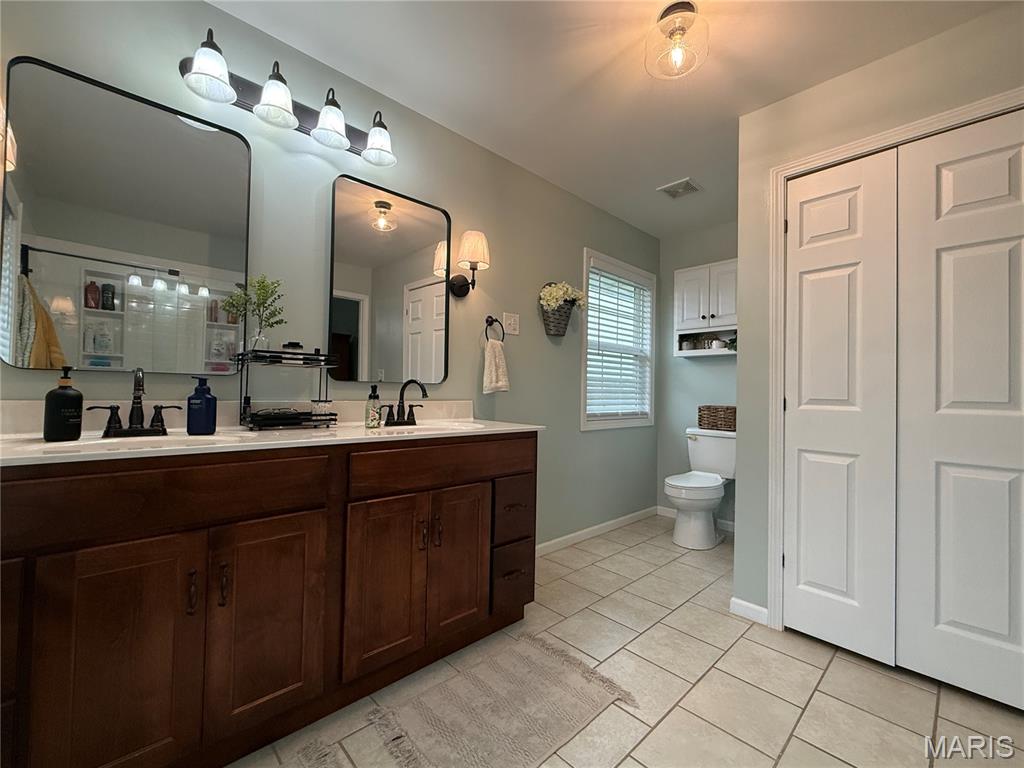 5752 Clear Creek