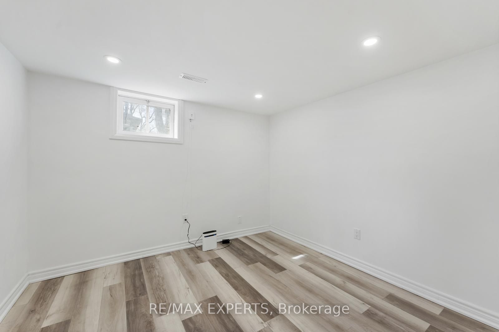 1080 Kipling Ave