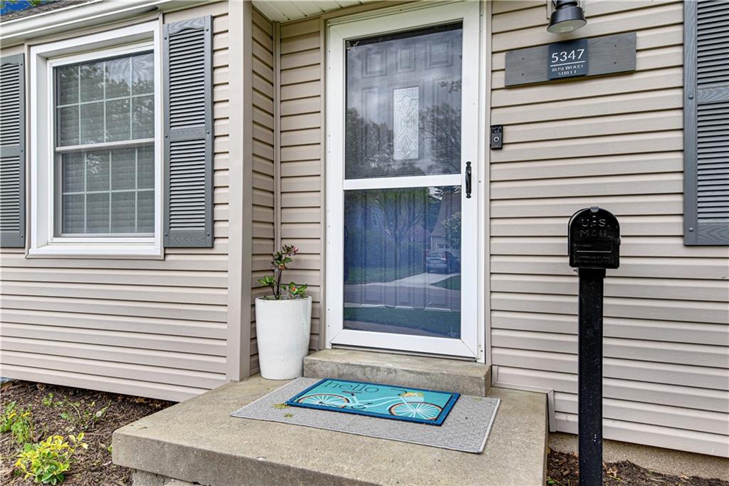 5347 Rosewood Street