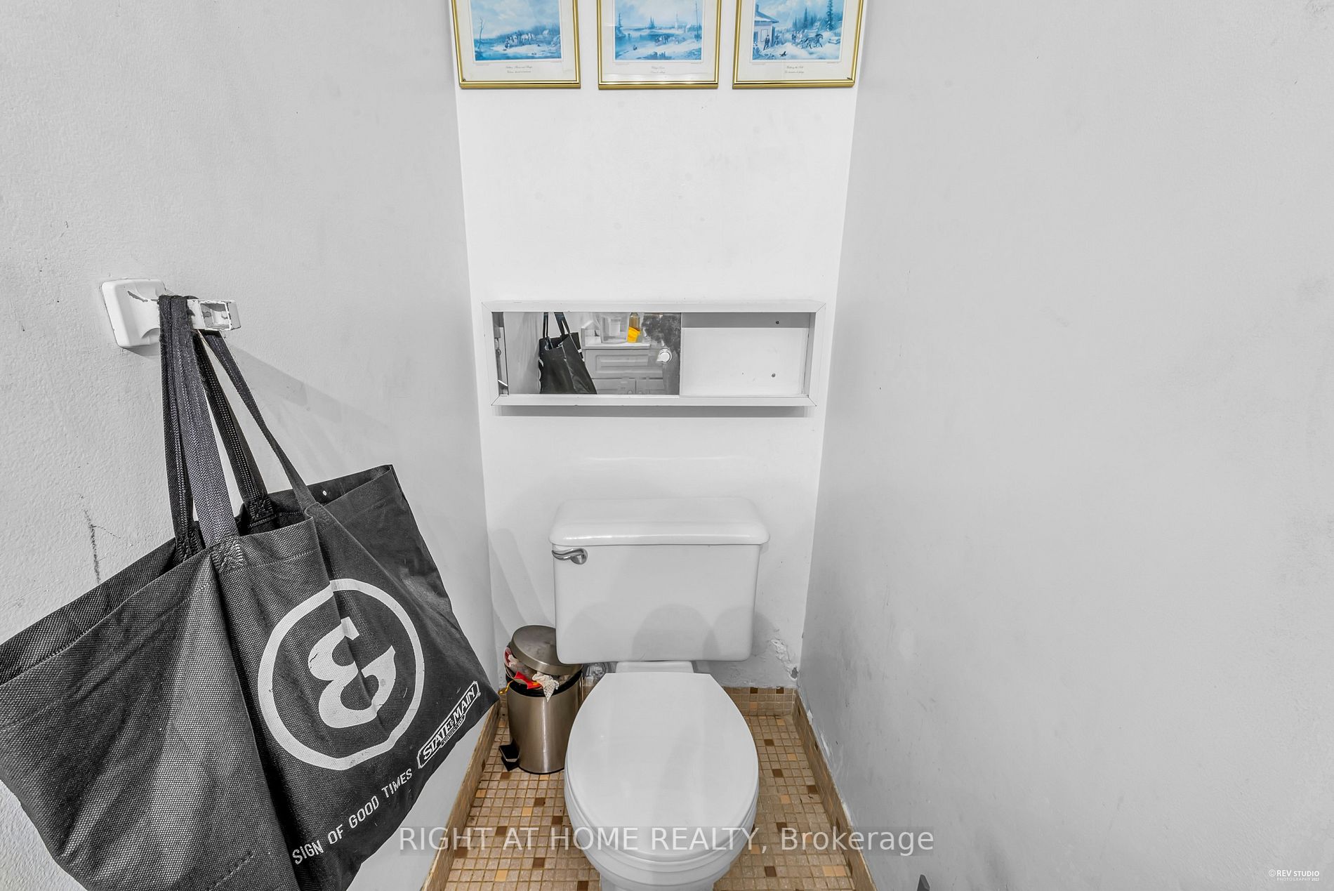 2323 Confederation Pkwy 408