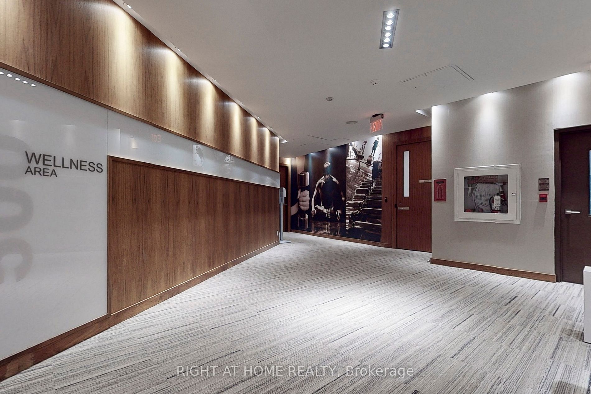 500 Sherbourne St 2402