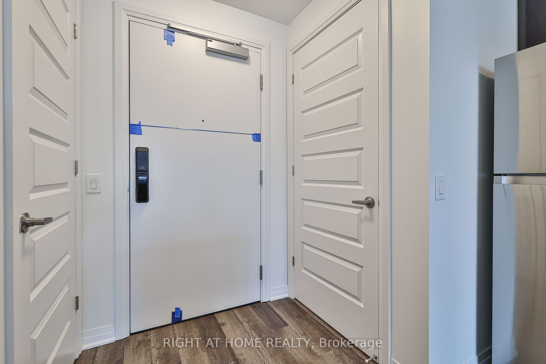 470 Gordon Krantz Ave 217