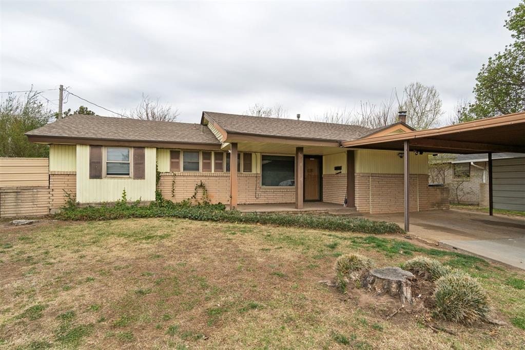 Opportunity in the heart of Moore for investors or handy homeowners ready to add value. This property is priced below comparable sales to reflect needed repairs, making it a strong buy for anyone looking to build equity or add to a rental portfolio.The home features two additions, offering extra space and flexibility for layout or future improvements. The roof is over 10 years old and has been patched, and the property will require repairs throughout—ideal for someone not afraid of a project.Located in an established area with solid resale and rental demand, this is a chance to get in at a discount and make it your own. Whether you're looking to renovate and hold or customize a home to your liking, the upside is there.Bring your vision—properties at this price point in Moore don’t last long.
