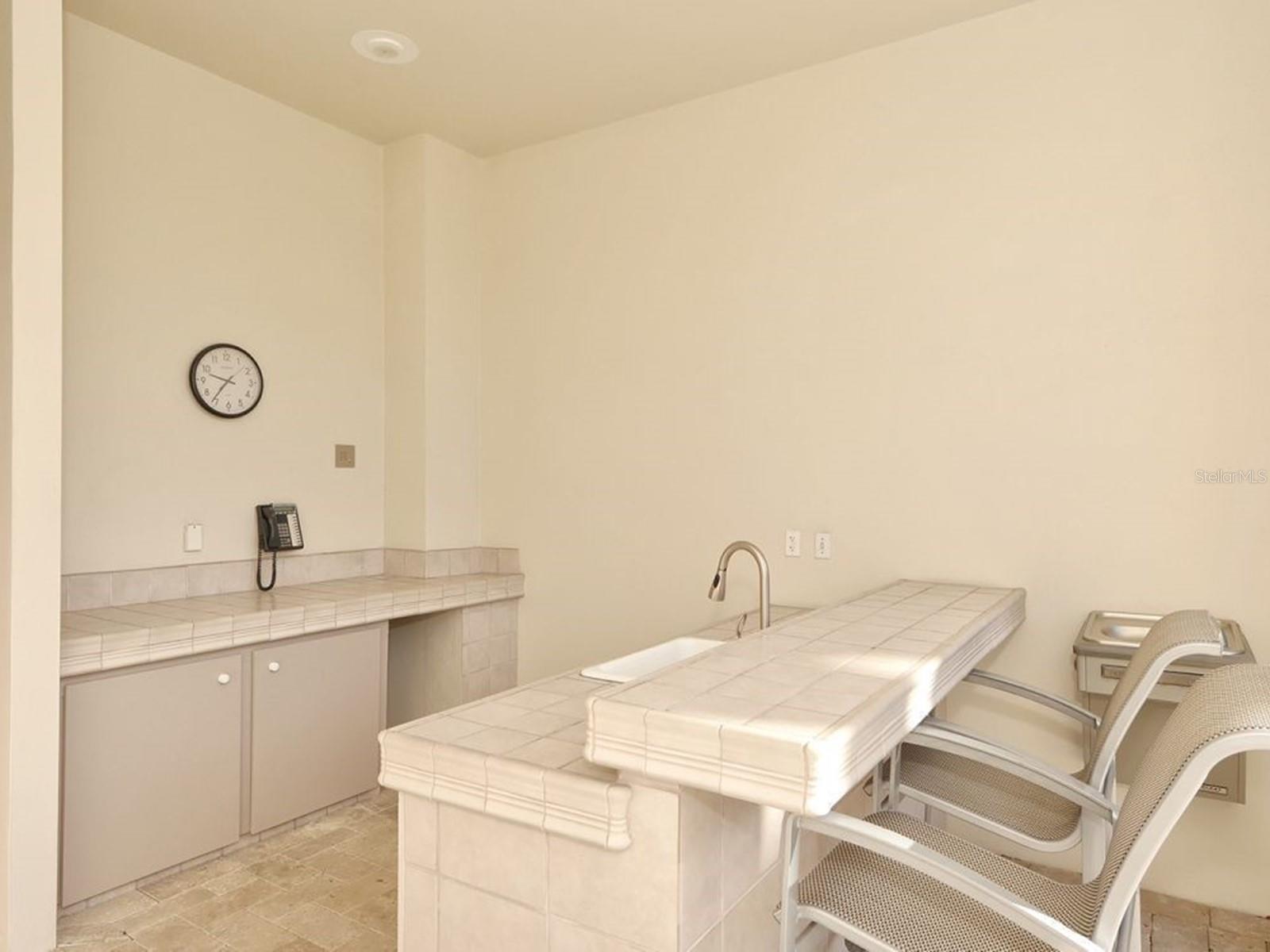 1255 N Gulfstream Avenue 1101