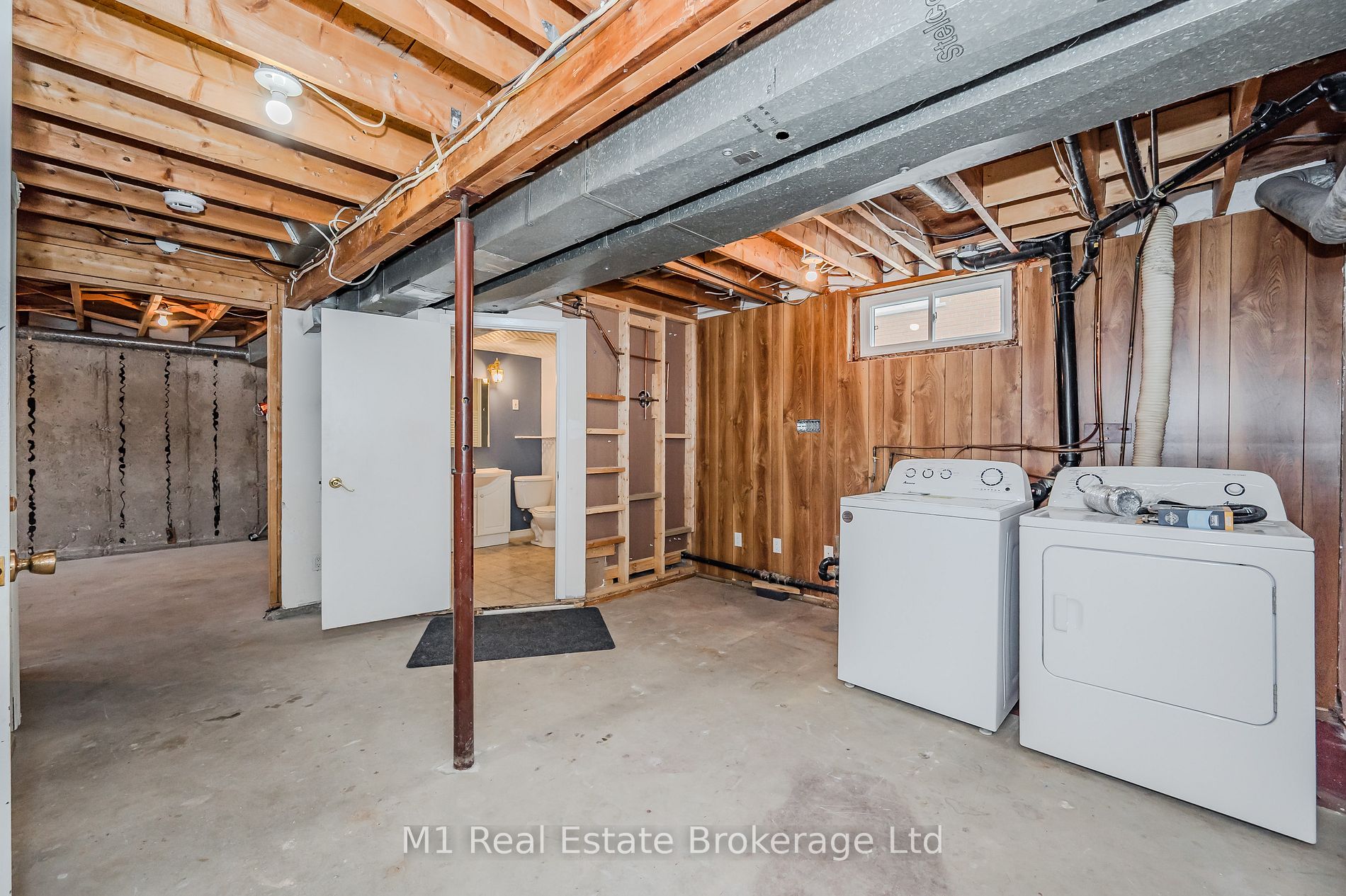 4 Longfellow Ave