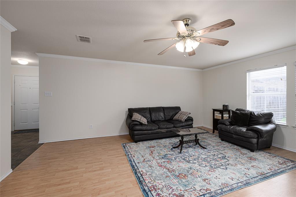 2900 Bluffs Court