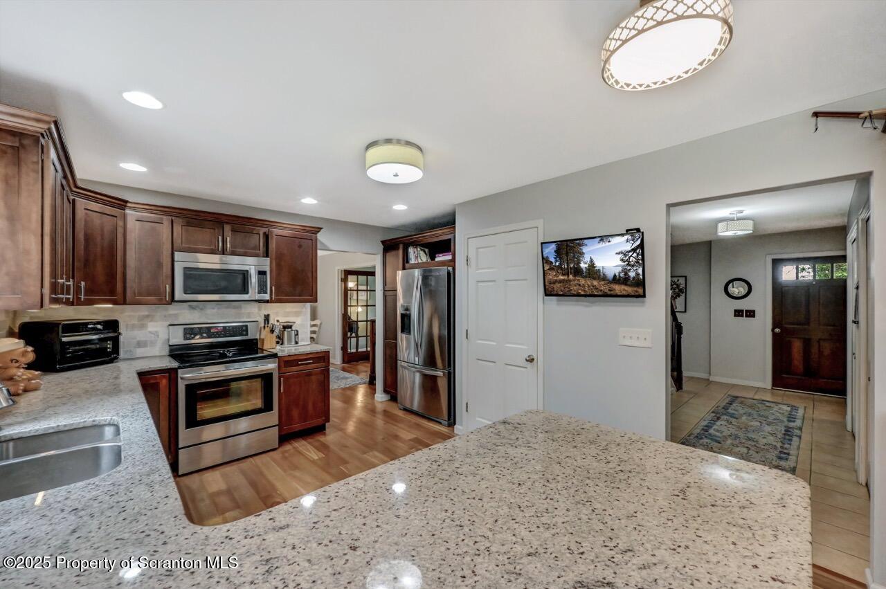 1001 Woodland Way