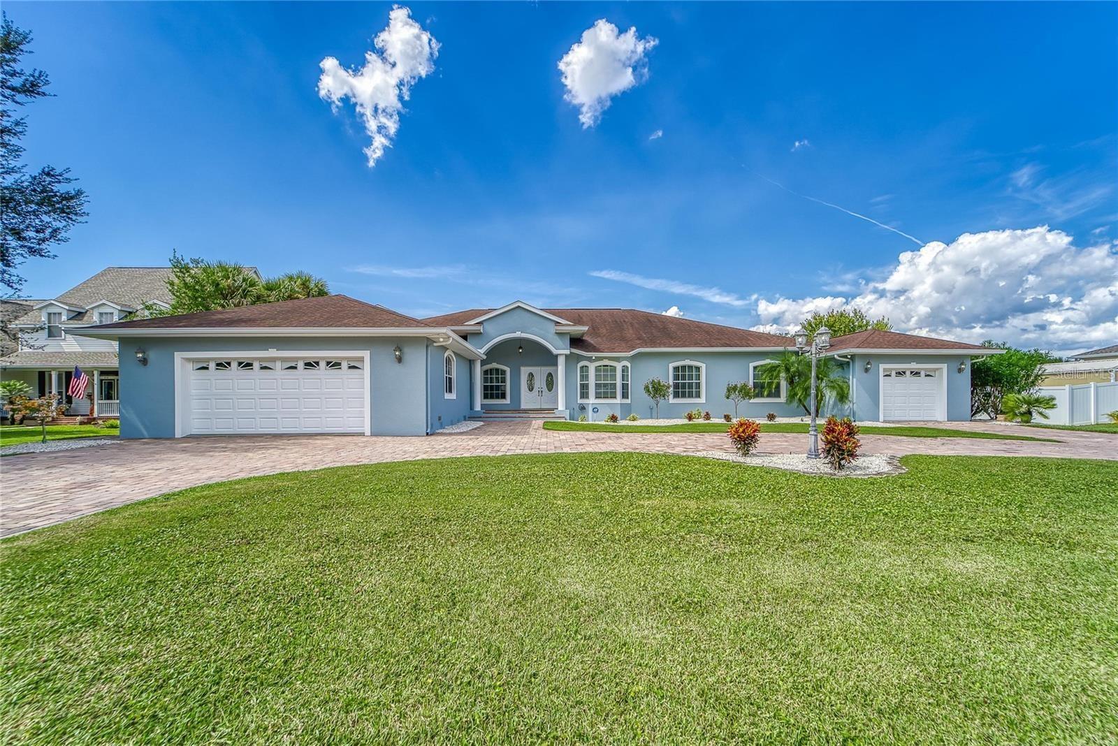 416 Island Cay Way