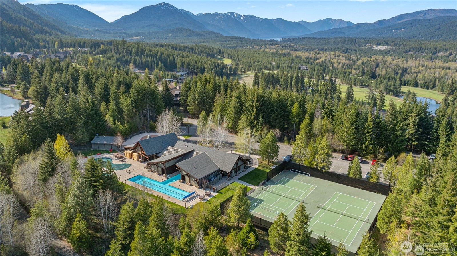 Enjoy the Hill House outdoor swimming pools and hot tub—the perfect place to cool off on a warm summer day, relax with family and friends, or unwind after a day of adventure in Tumble Creek. Enjoy your own fitness studio with classes and pickleball courts.