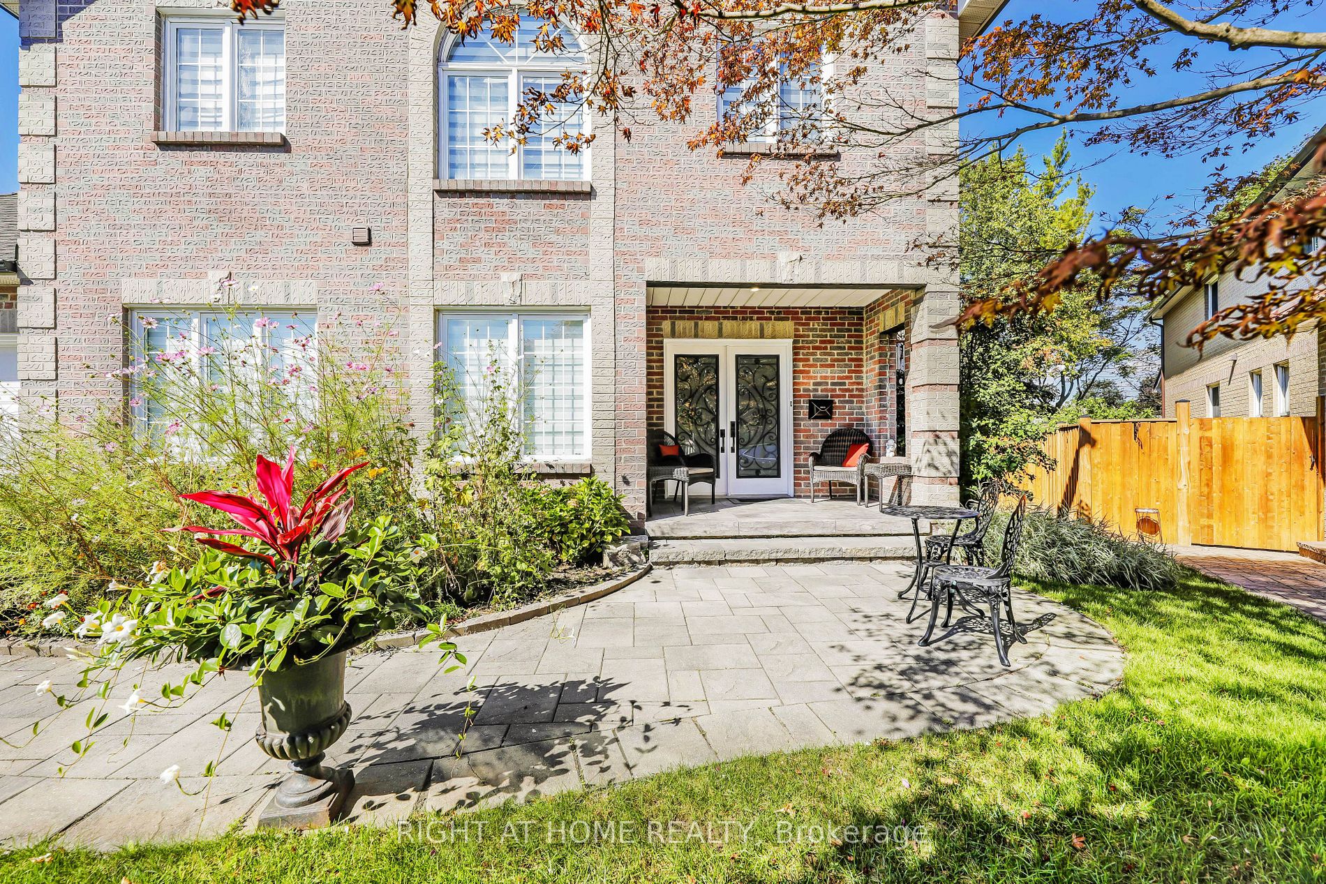1665 Asgard Dr