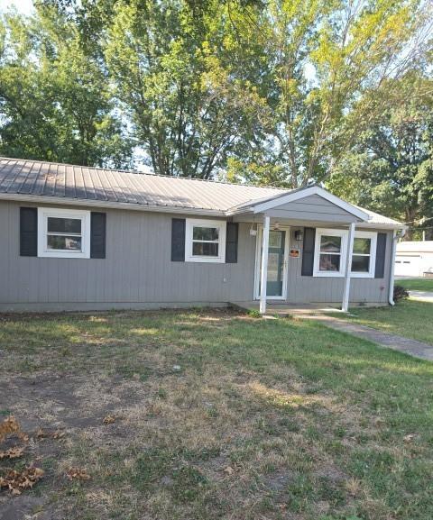 Welcome to 901 E Maple St in Rich Hill! This charming 3-bedroom, 1-bath home offers approximately 972 square feet of living space on a 0.32-acre lot. Built in 1995, the property provides a comfortable layout with plenty of opportunity to make it your own.Enjoy the convenience of a manageable-sized home paired with a spacious lot, offering room for outdoor activities, gardening, entertaining, or simply relaxing. Located in a quiet Rich Hill neighborhood, this property is a great opportunity for a first-time buyer, downsizer, or investor looking for an affordable home in a small-town community.Three bedrooms, a full bath, a generous lot, and plenty of potential make 901 E Maple St a property worth seeing!
