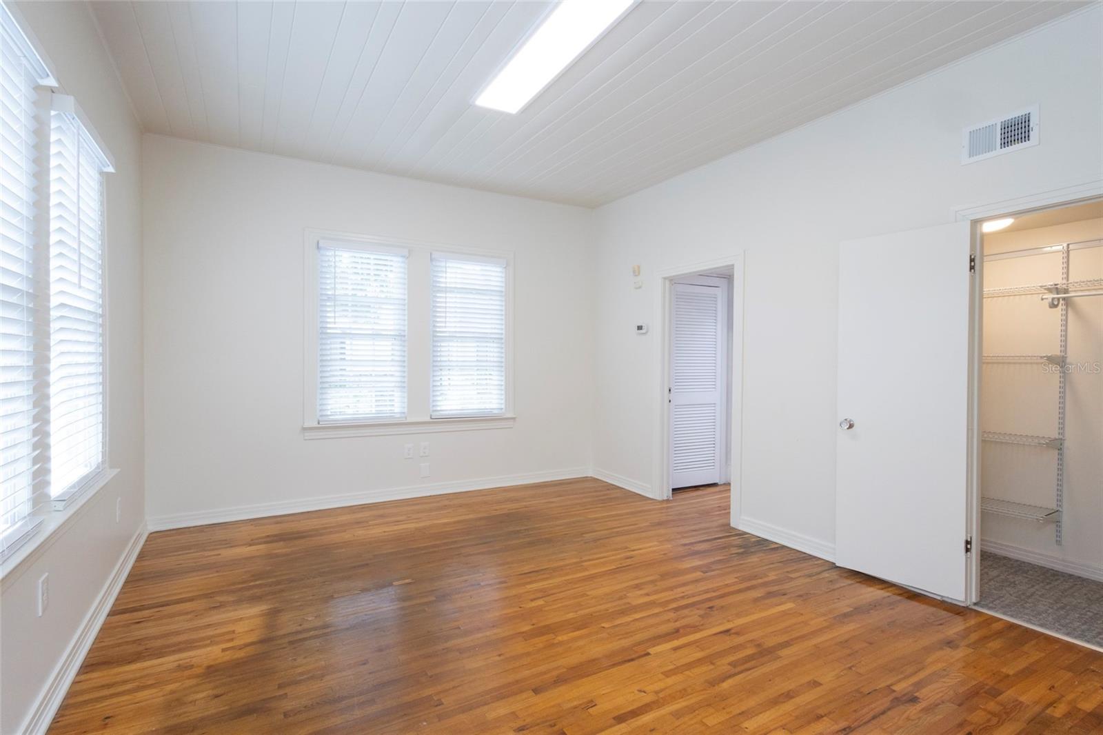 3012 W Sitios Street