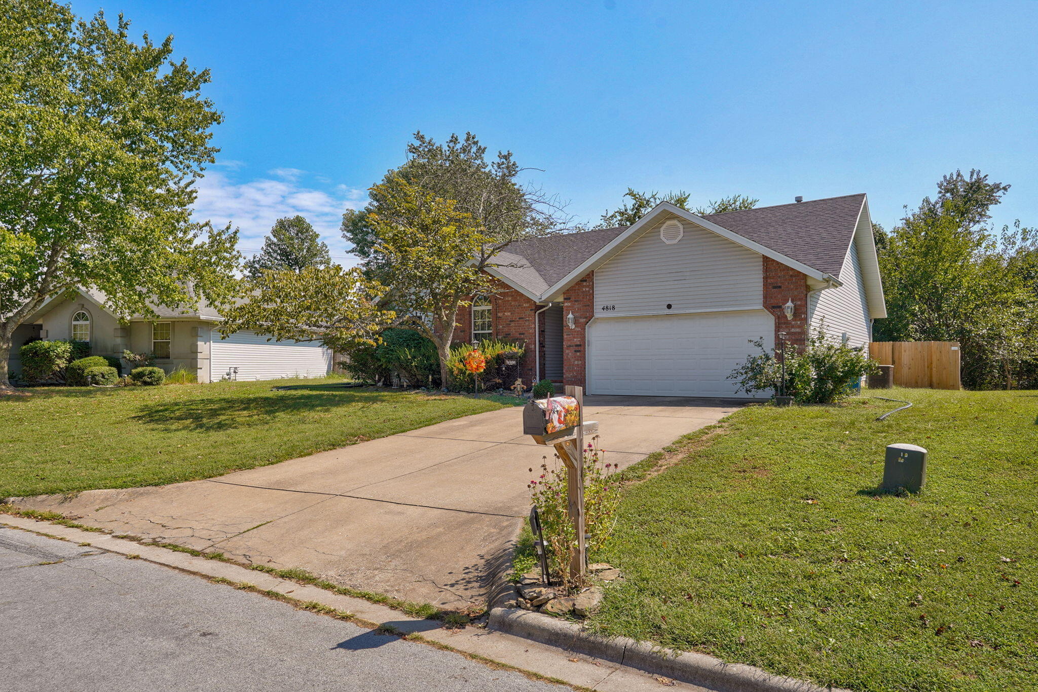 4818 N 9th Street