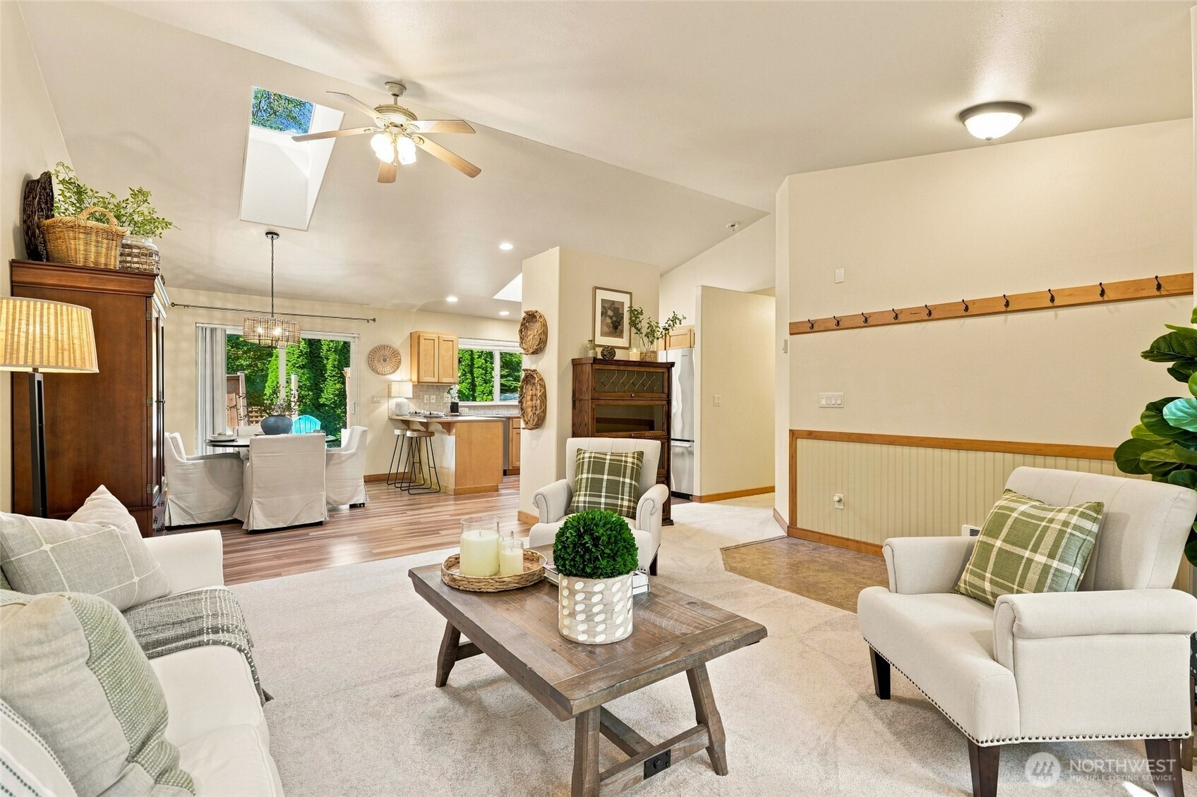 1666 Vine Maple Lane