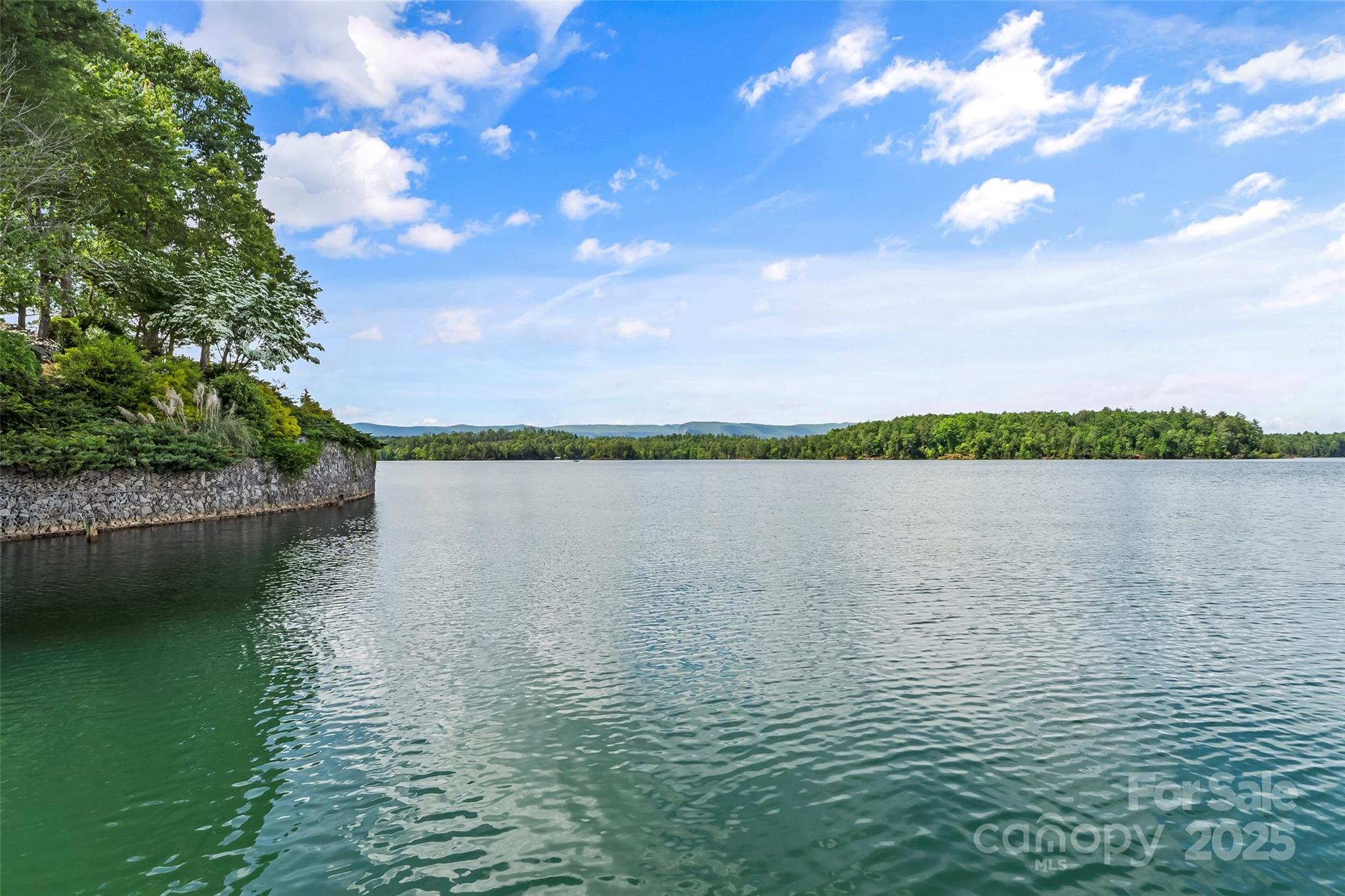 2218 Mallard Cove Drive