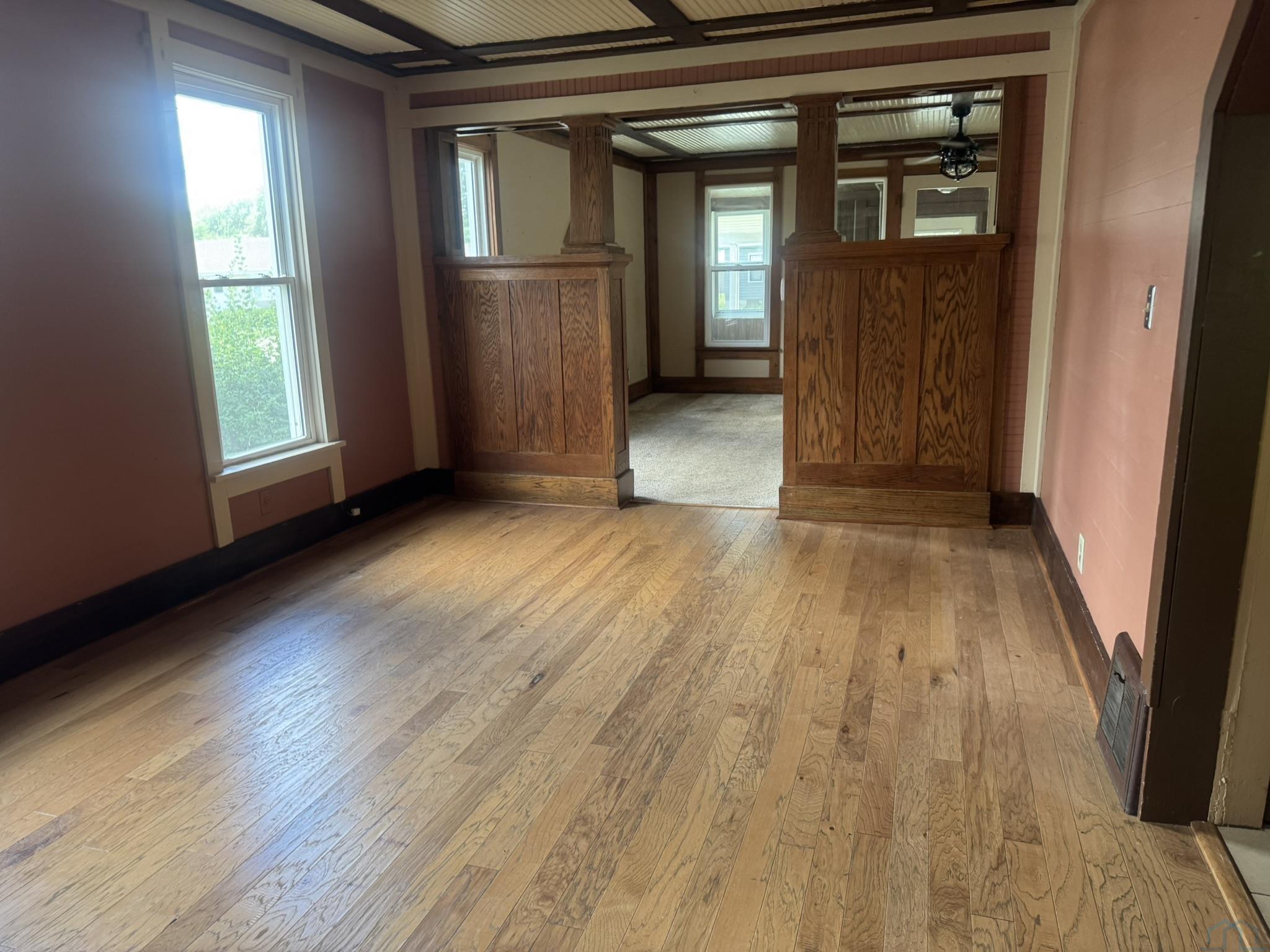 1121 River Drive