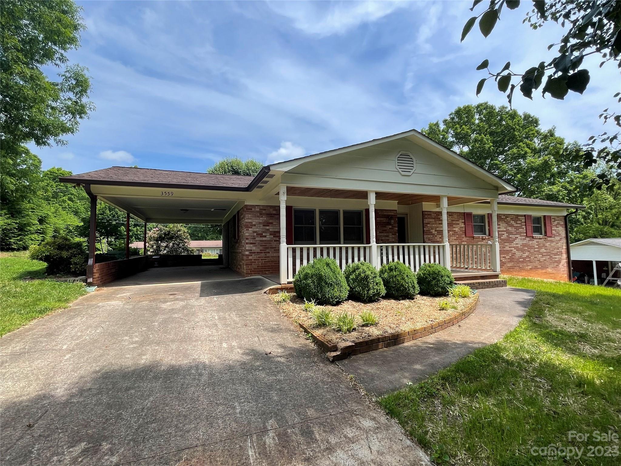 3559 Redcliff Drive