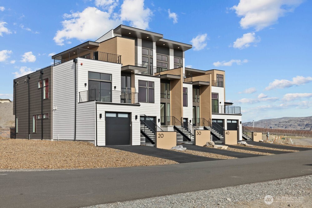 20 Chinook Drive