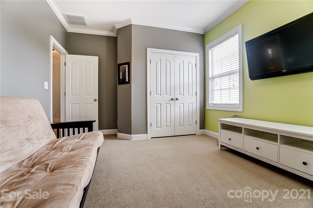 12058 Pelican Court