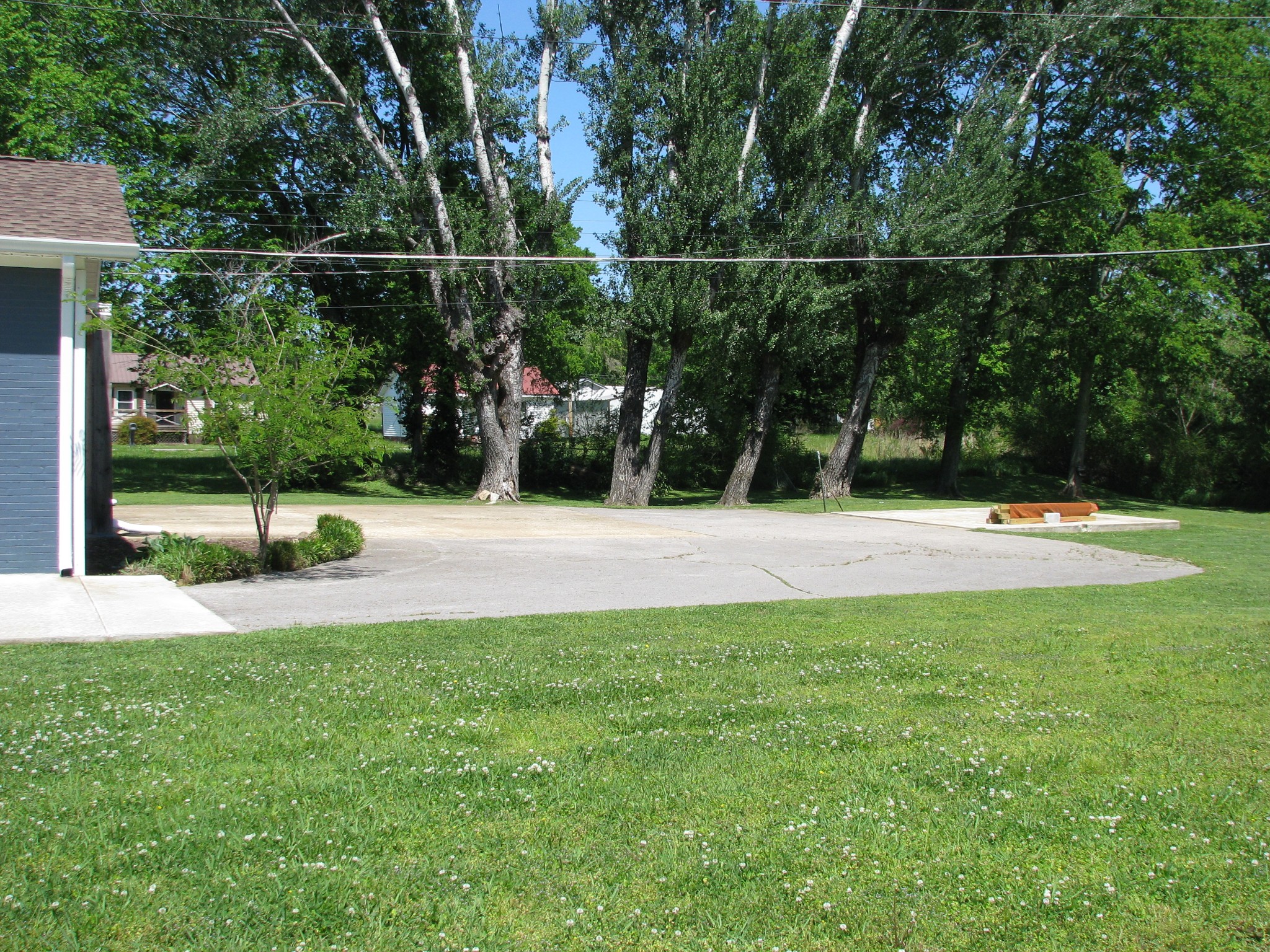 101 Simpson Ave