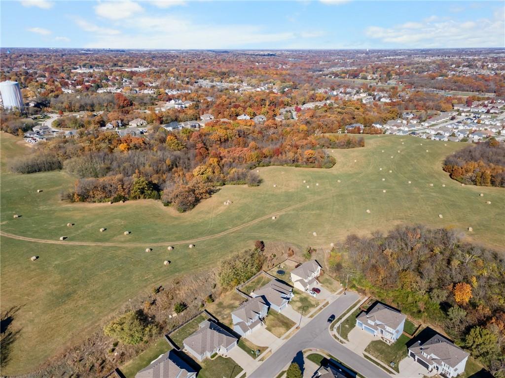 6720 N Cypress Avenue