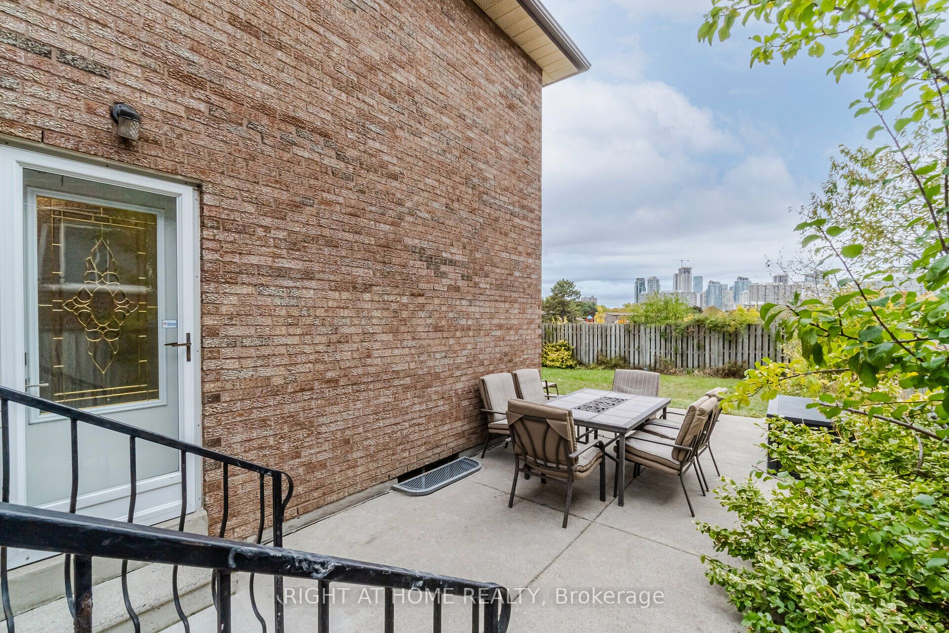 391 Janene Crt