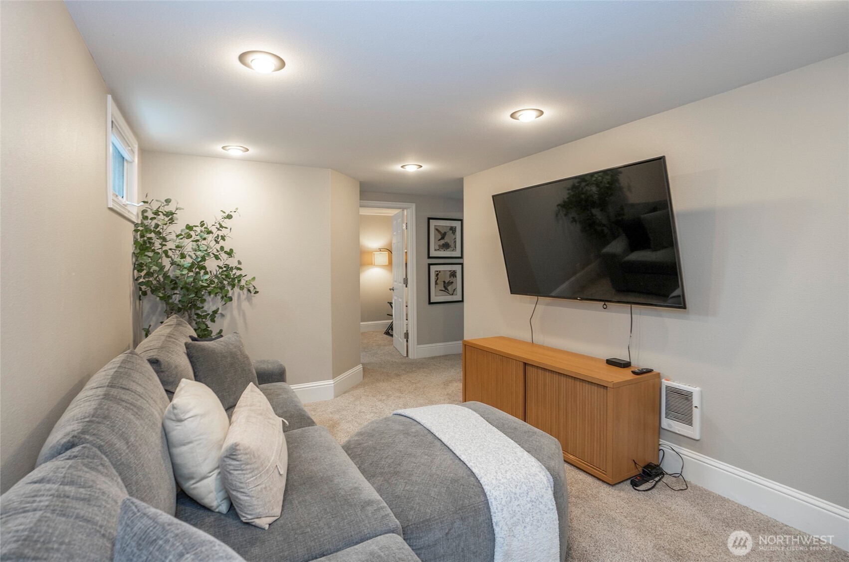 4414 Chrisella Road E