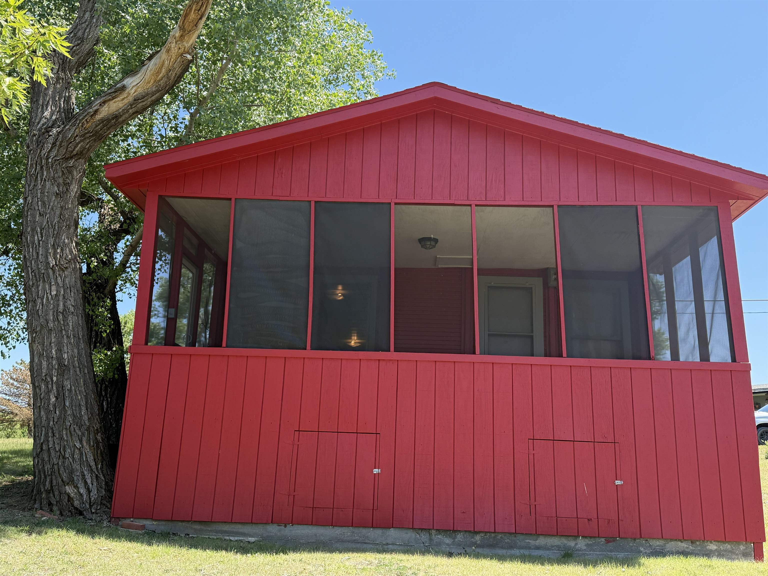 250 NE Hummingbird
