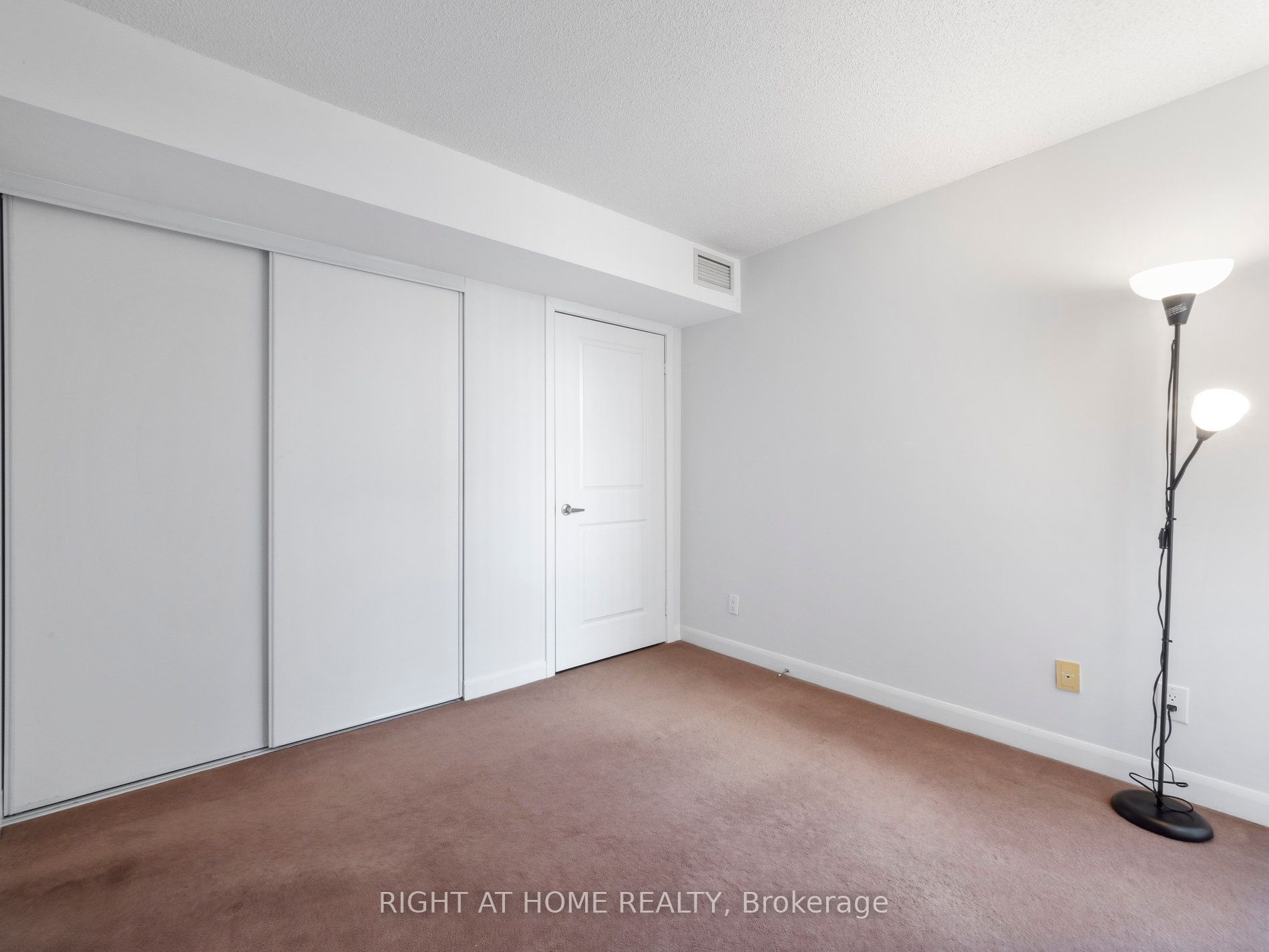 5791 Yonge St 1009