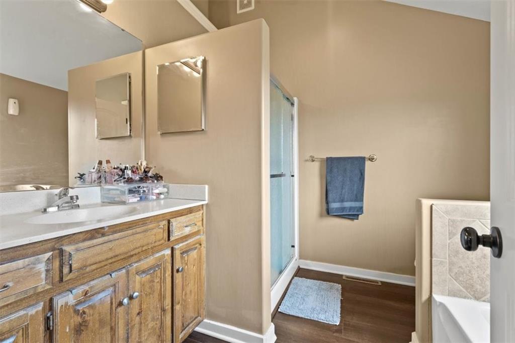 5016 N Wheeling Avenue