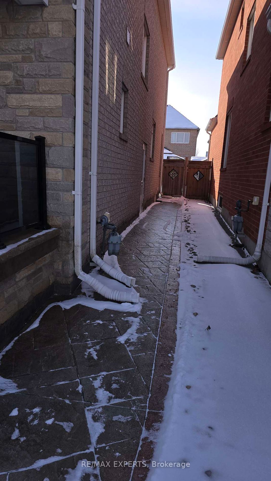 145 Blue Dasher Blvd.-BSMT
