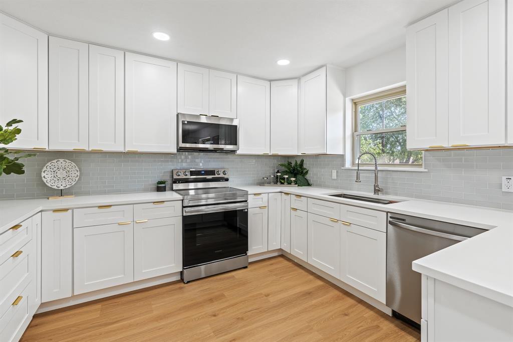 Beautifully Updated Modern Retreat in Bedford 

Step inside this stunning 4-bedroom, 2-bath home where style meets comfort. Every detail has been thoughtfully updated — from the bright, open living spaces to the chef-inspired kitchen featuring stainless steel appliances, LG washer and dryer, white oak cabinetry, and gold-plated finishes that add a touch of modern luxury.

Relax in spacious living areas perfect for entertaining or cozy nights in, and let your imagination run free in the expansive backyard — ideal for creating your dream outdoor retreat.

Located in a quiet Bedford neighborhood close to shopping, dining, and top-rated schools, this home blends convenience with elevated design.