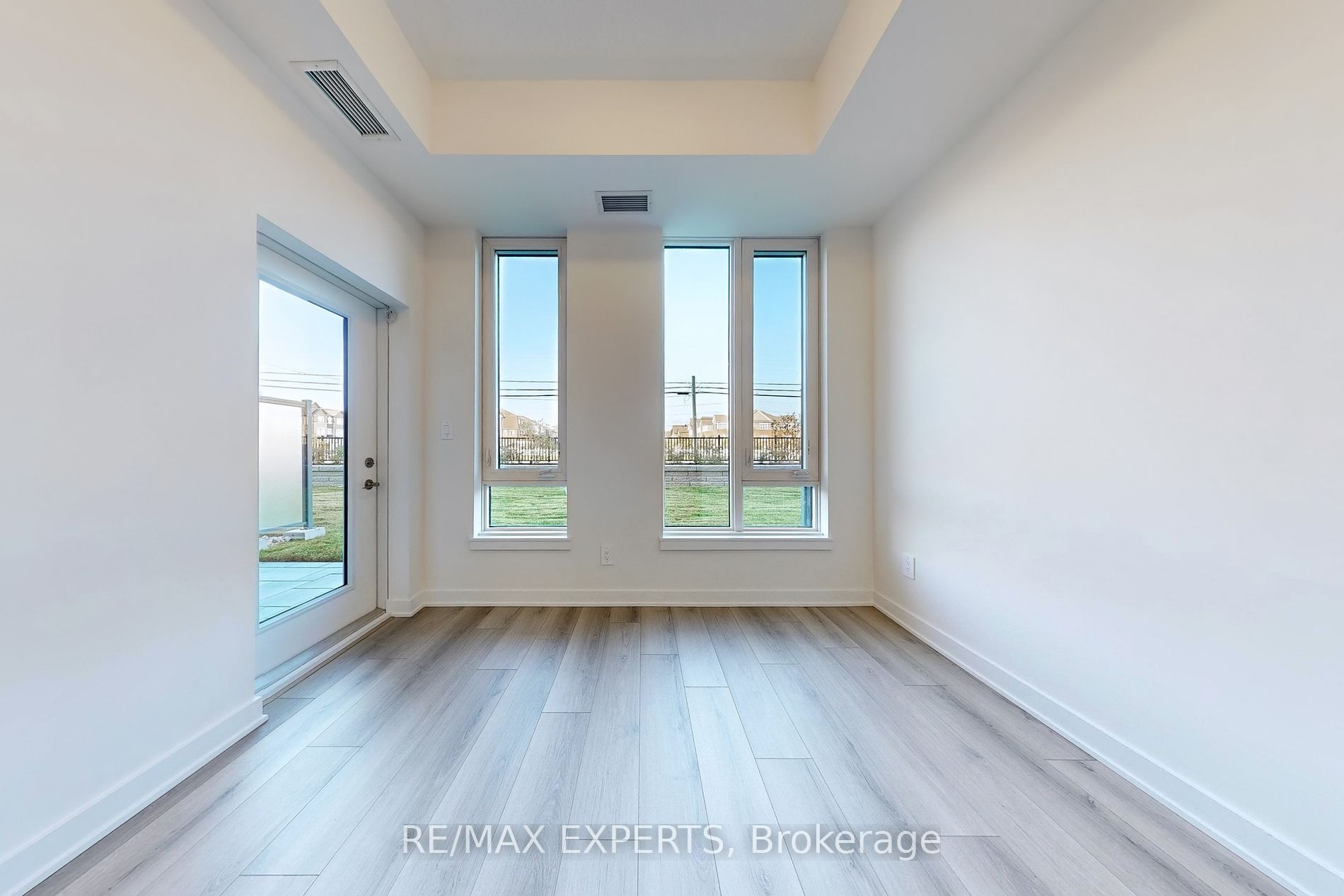 1440 Clarriage Crt 106
