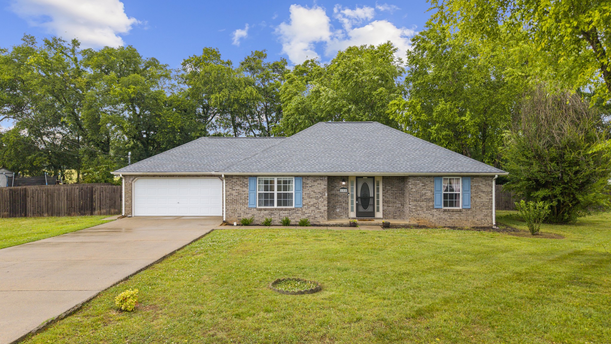 108 Trailside Dr — sold
