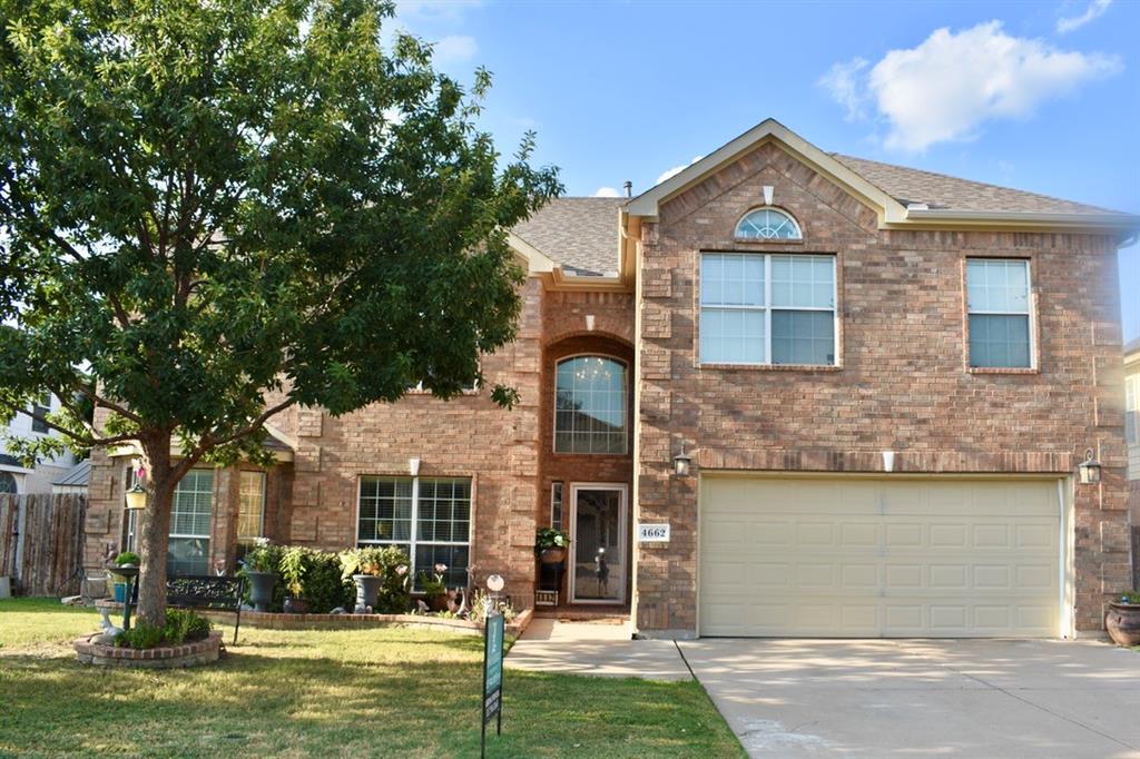 This dream home is a must see! This stunning spacious 5 bedroom 4 baths located in an established amenity-rich neighborhood of Summer Creek Ranch.The 2-story home spans over 4,000 square feet of comfort, it includes a Game room with wet bar, Media room, open floor concept, open kitchen with an island and granite counter tops, butlers pantry, closed in patio perfect for cooling off the family pets.Upon entry a grand elegant spiral case to greet you and your guest. Home is priced to sell. Seller is offering 10k in concessions. Bring all offers!
