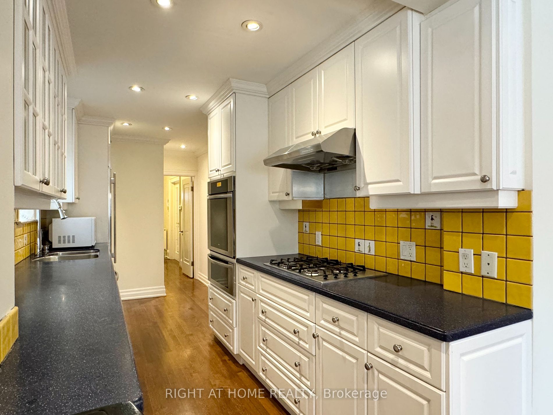 131 Colin Ave