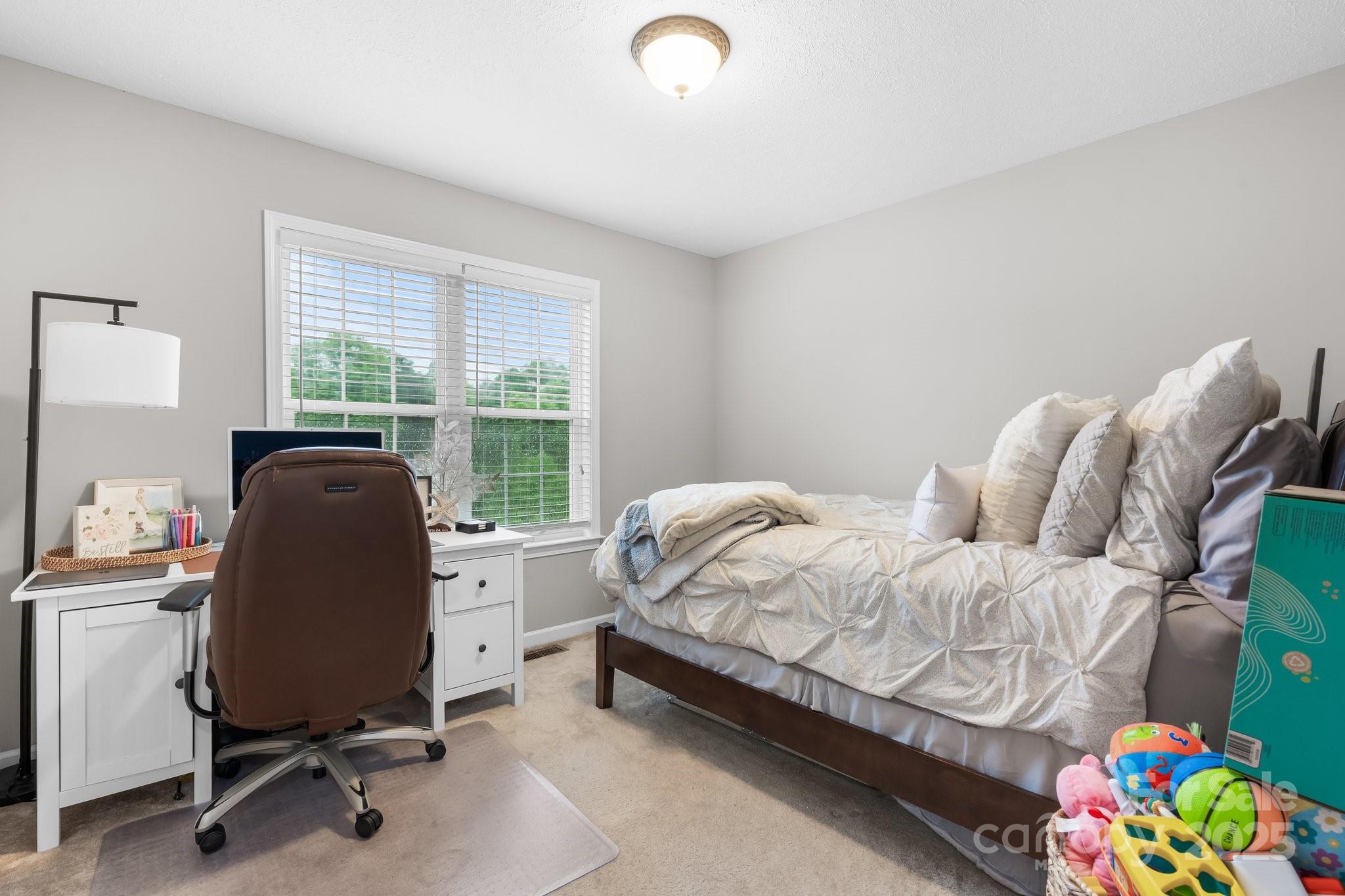 3311 Lilac Lane